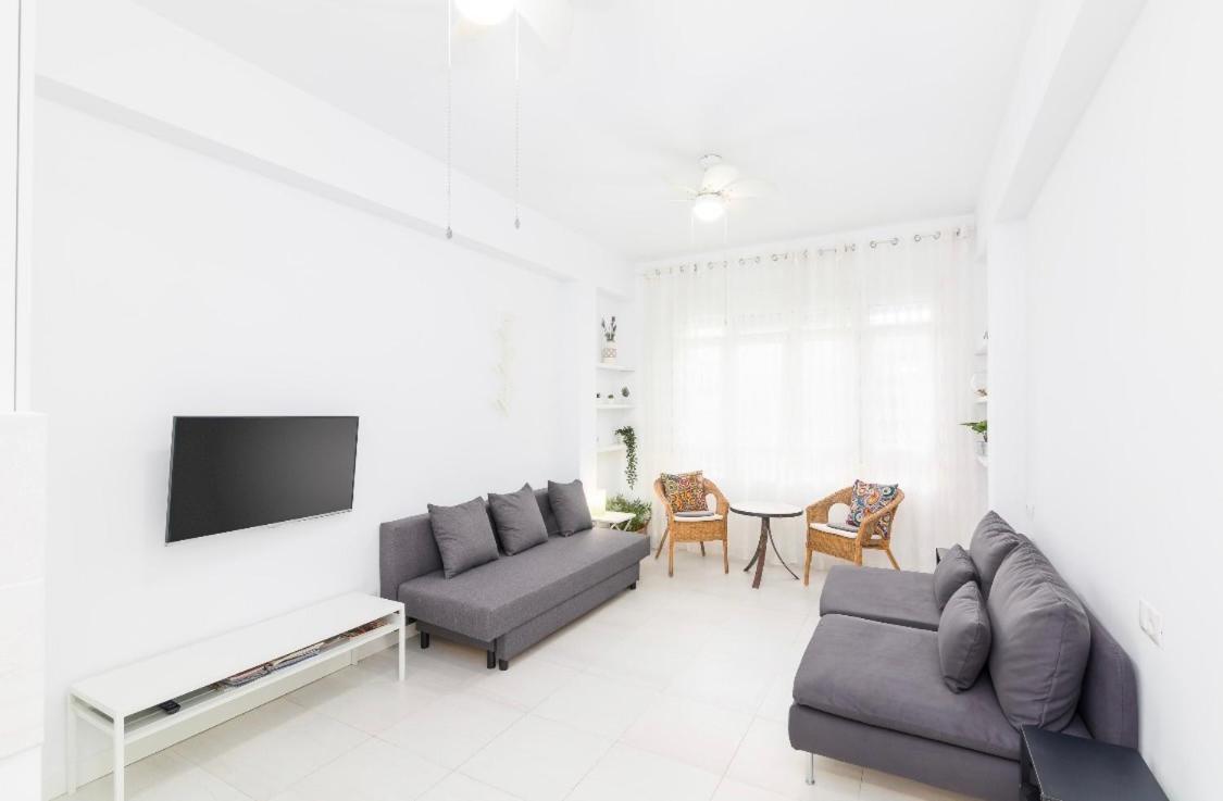 Suite Homes Santa Lucia Malaga Exterior photo